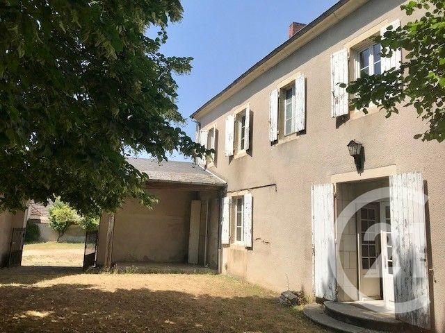 Maison 11 pièces 233 m²