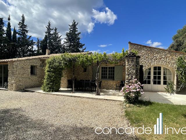 Maison 11 pièces 230 m²