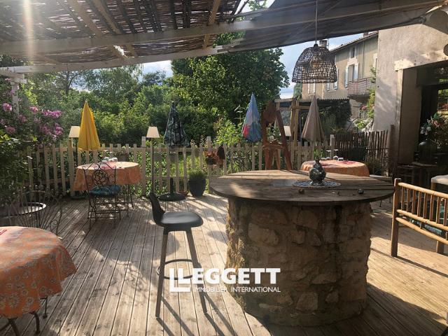 Maison 11 pièces 230 m²