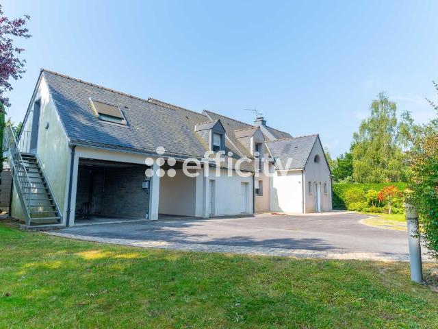 Maison 11 pièces 232 m²