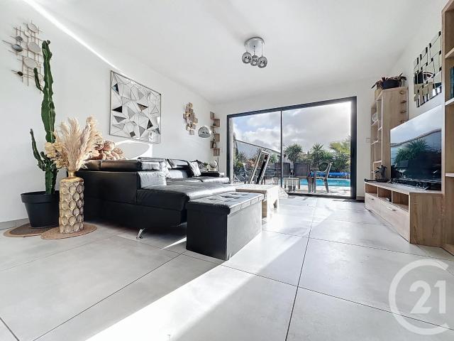 Maison 11 pièces 237 m²