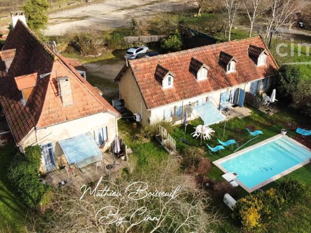 Maison 11 pièces 235 m²