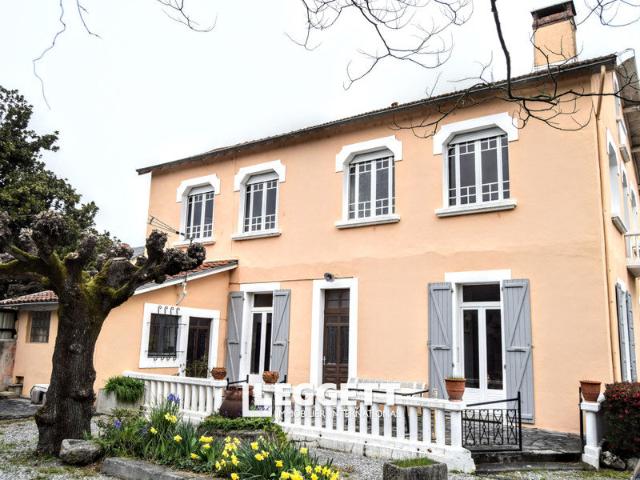 Maison 11 pièces 235 m²