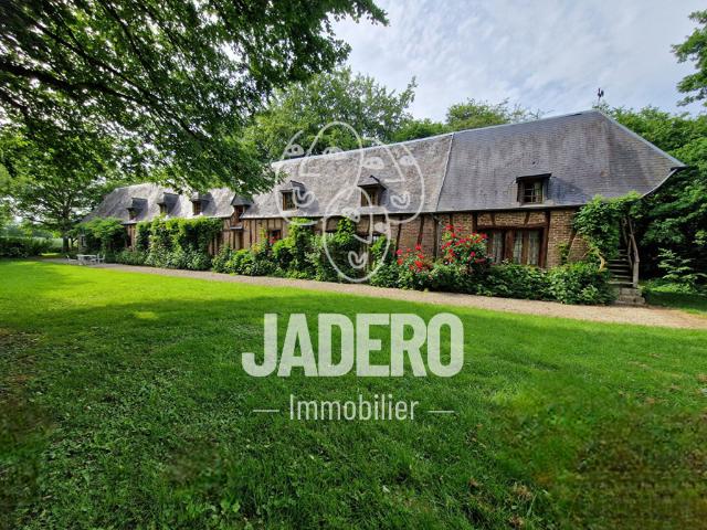 Maison 11 pièces 343 m²