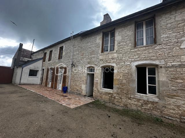 Maison 11 pièces 346 m²