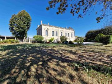 Maison 11 pièces 353 m²