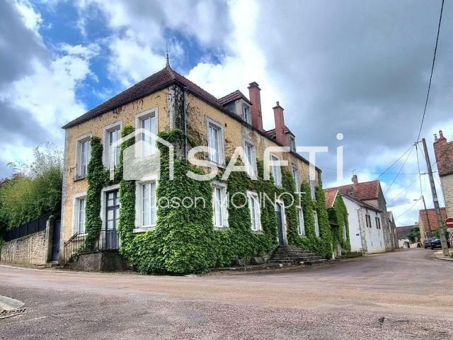 Maison 11 pièces 350 m²