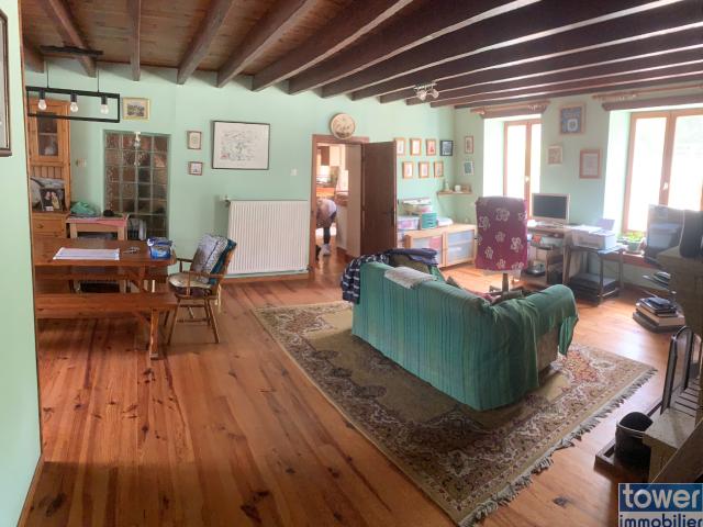 Maison 11 pièces 350 m²