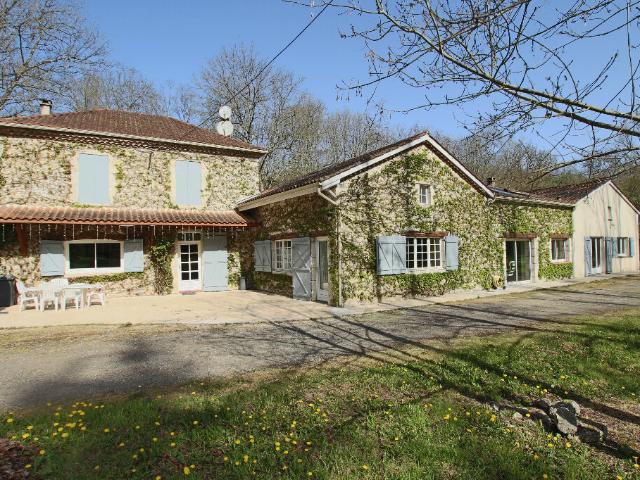 Maison 11 pièces 350 m²