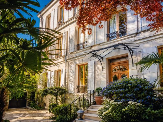 Maison 11 pièces 350 m²
