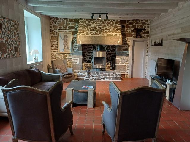 Maison 11 pièces 355 m²