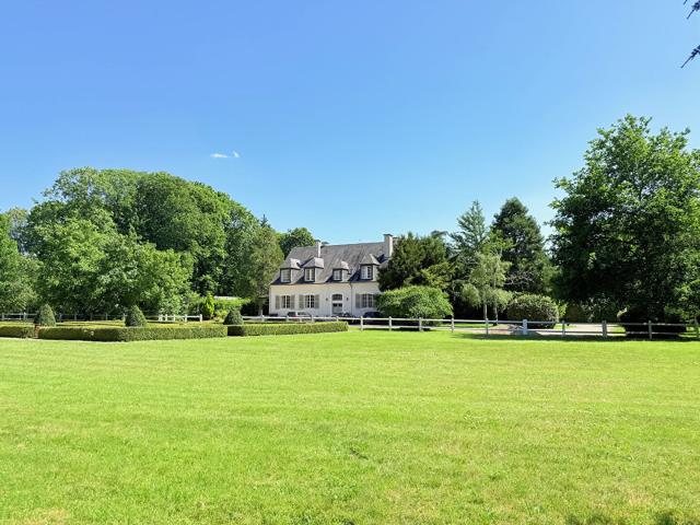 Maison 11 pièces 360 m²