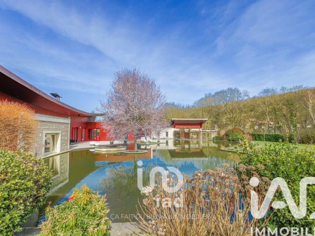 Maison 11 pièces 367 m²