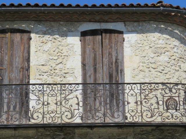 Maison 11 pièces 365 m²