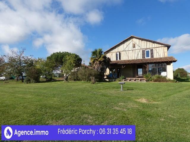 Maison 11 pièces 370 m²