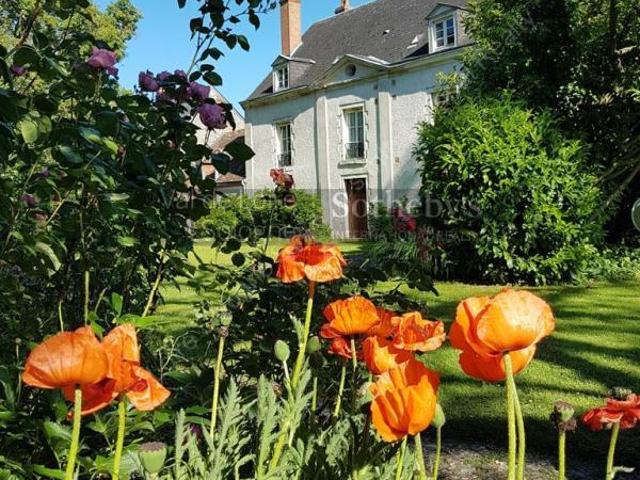 Maison 11 pièces 371 m²