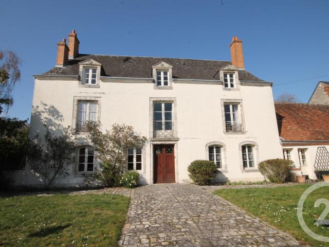 Maison 11 pièces 371 m²
