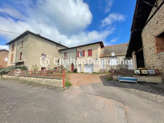 Maison 11 pièces 376 m²