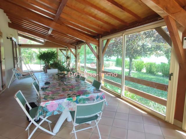 Maison 11 pièces 382 m²