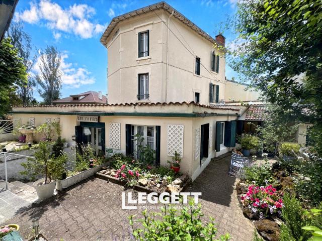 Maison 11 pièces 382 m²