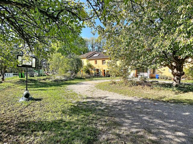 Maison 11 pièces 389 m²