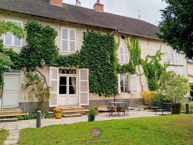 Maison 11 pièces 390 m²