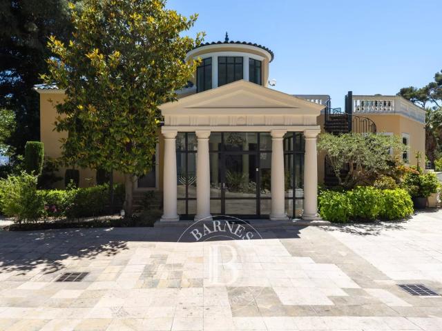 Maison 11 pièces 390 m²
