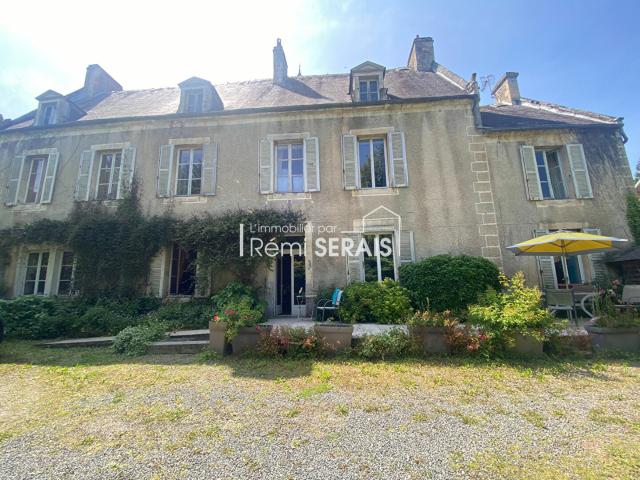 Maison 11 pièces 300 m²