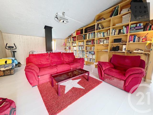 Maison 11 pièces 300 m²