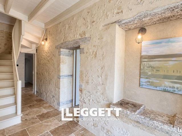 Maison 11 pièces 300 m²