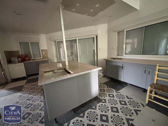 Maison 11 pièces 300 m²