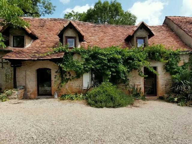 Maison 11 pièces 300 m²