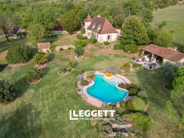 Maison 11 pièces 302 m²