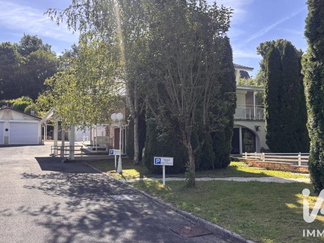Maison 11 pièces 302 m²