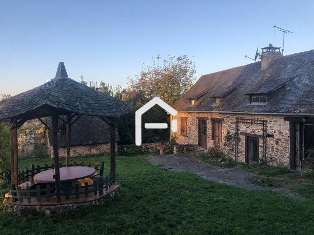 Maison 11 pièces 305 m²