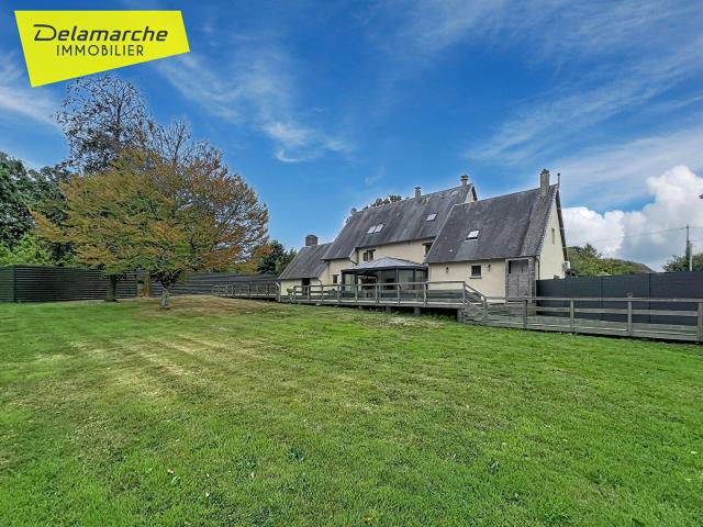 Maison 11 pièces 305 m²