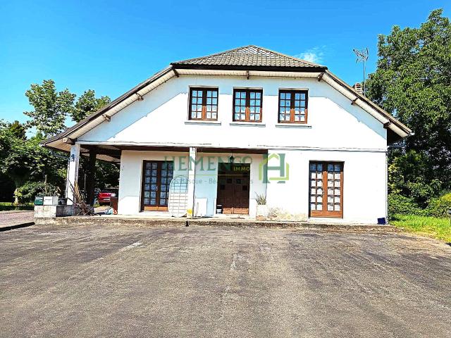 Maison 11 pièces 306 m²