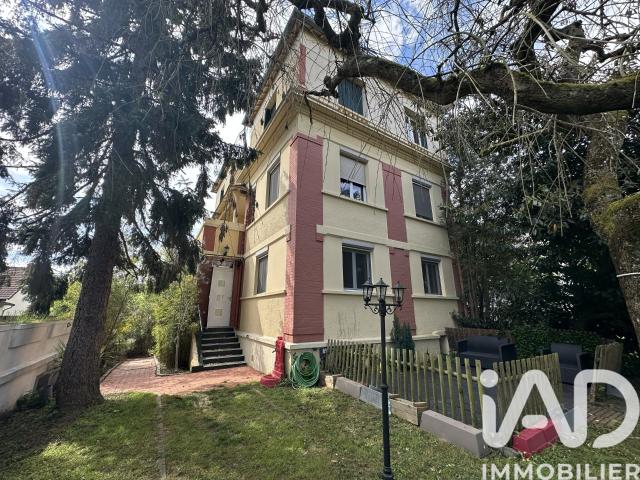 Maison 11 pièces 306 m²