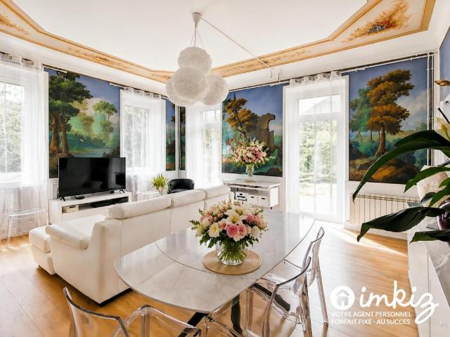 Maison 11 pièces 309 m²