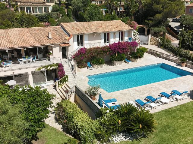 Maison 11 pièces 313 m²