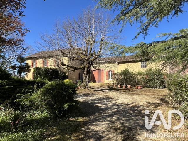 Maison 11 pièces 310 m²