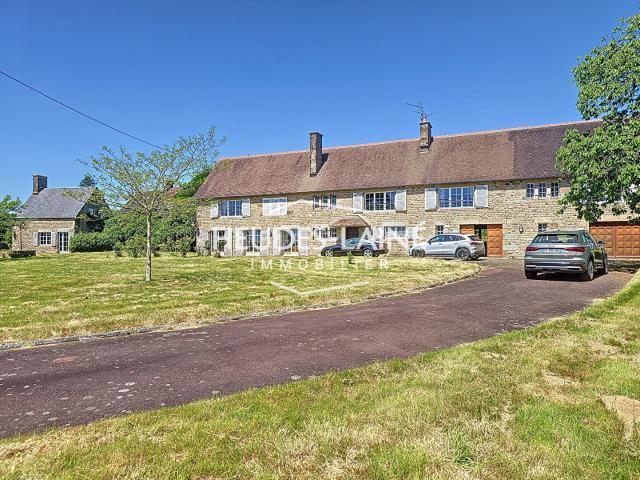 Maison 11 pièces 310 m²
