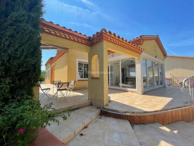 Maison 11 pièces 310 m²