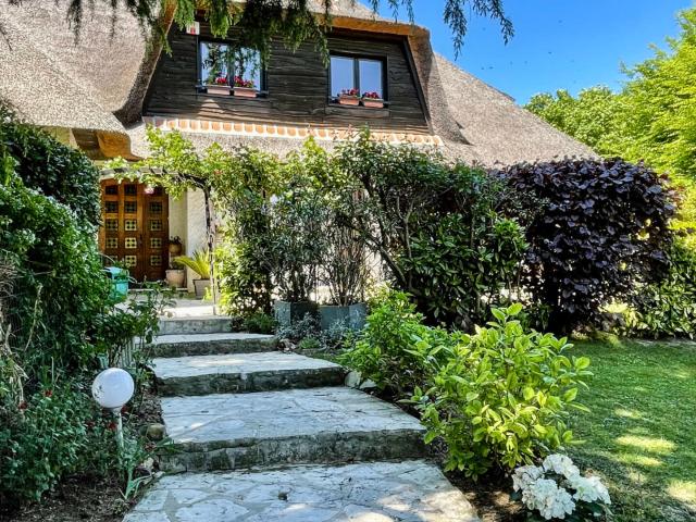 Maison 11 pièces 310 m²