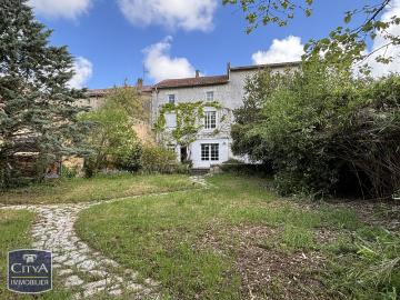 Maison 11 pièces 311 m²