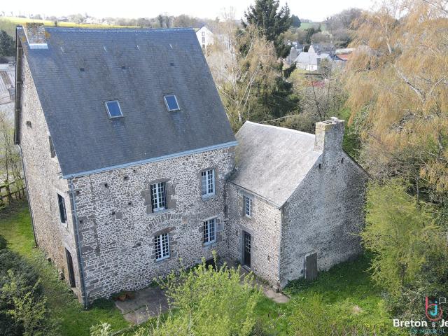Maison 11 pièces 311 m²
