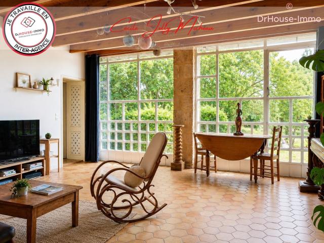 Maison 11 pièces 312 m²