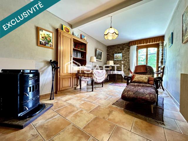Maison 11 pièces 314 m²