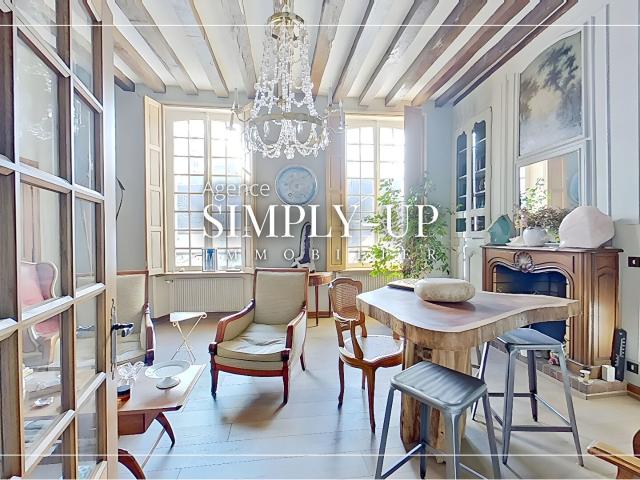 Maison 11 pièces 320 m²