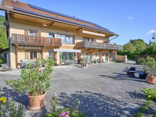 Maison 11 pièces 320 m²